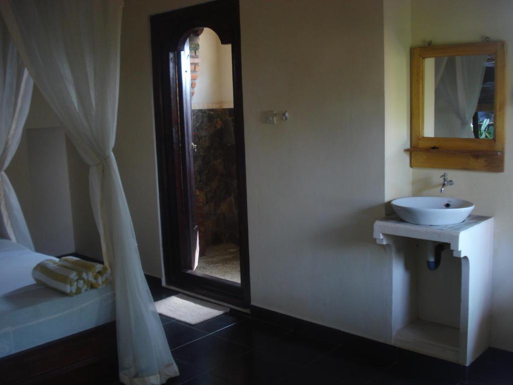 Bulih Beach Bungalows Αμέντ Δωμάτιο φωτογραφία